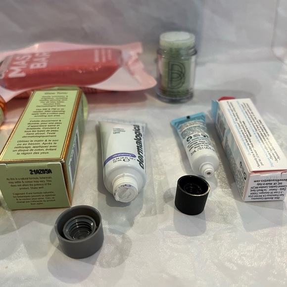 New SKINCARE Bundle-Set of 9 - Picture 8 of 8